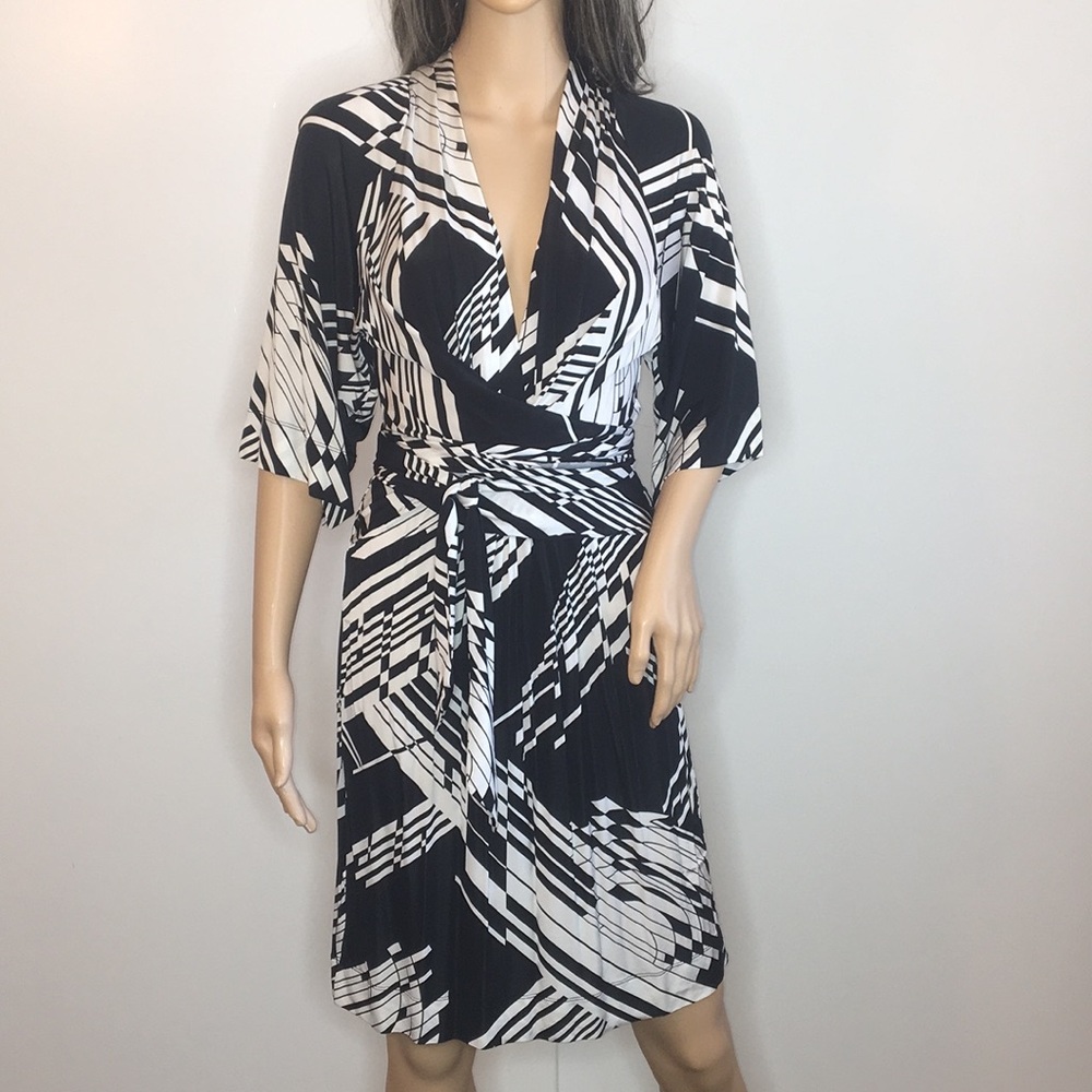 BCBG Wrap Dress V-Neck Full Back Mid Sleeves - Picture 2 of 12
